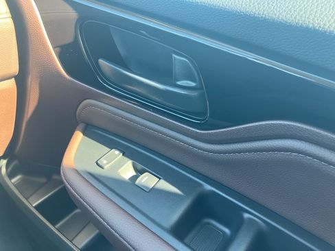 Certified 2026 Honda Odyssey Touring image 31