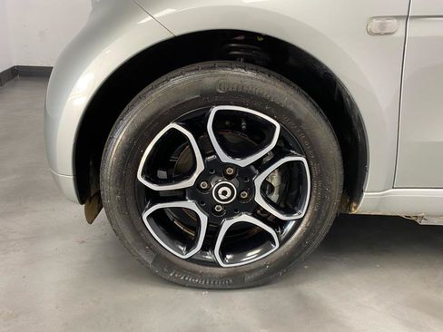 Used 2019 smart fortwo electric drive RWD image 19