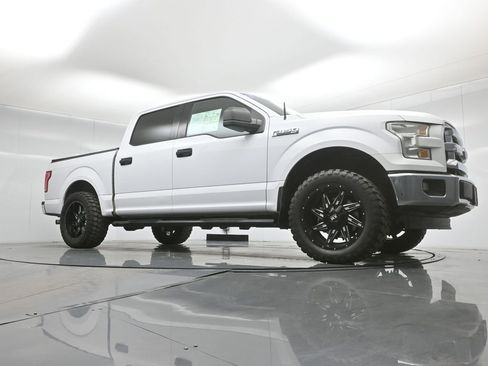 Used 2017 Ford F150 XLT image 44