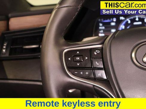 Used 2024 Lexus ES 350 w/ Premium Package FWD image 19