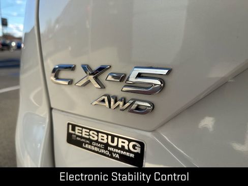 Used 2019 MAZDA CX-5 Touring image 9