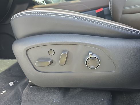 New 2026 GMC Acadia Denali Ultimate image 13