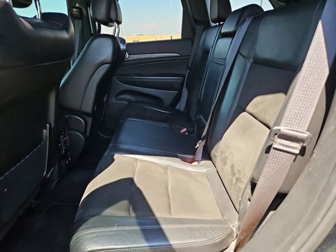 Used 2021 Jeep Grand Cherokee Laredo X AWD/4WD image 10