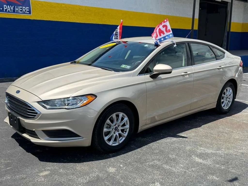 Used 2018 Ford Fusion S FWD image 3