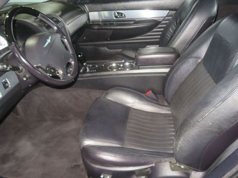 Used 2004 Ford Thunderbird RWD image 15