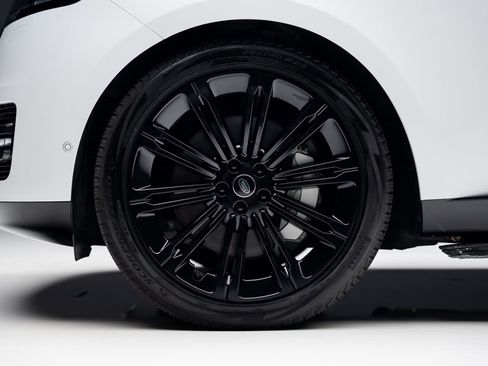 Used 2023 Land Rover Range Rover SE image 19