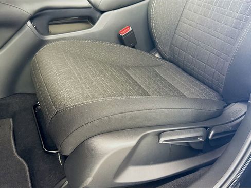 New 2026 Honda HR-V LX image 19