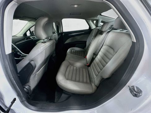Used 2015 Ford Fusion S FWD image 22