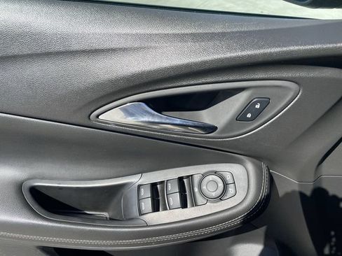 Used 2024 Buick Encore GX Preferred FWD image 21