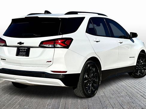 Used 2022 Chevrolet Equinox RS w/ RS Leather Package image 2