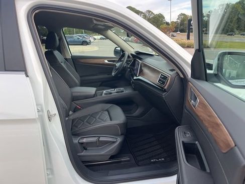New 2026 Volkswagen Atlas SE image 30