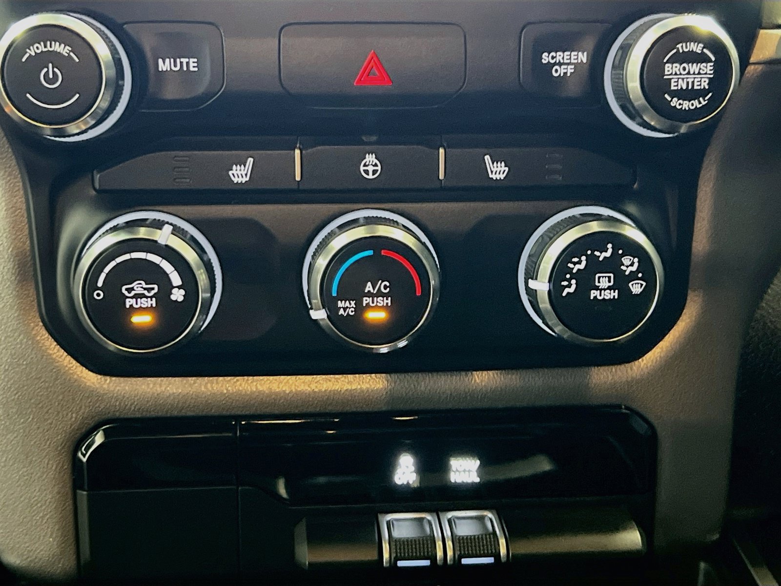 Used 2023 RAM 1500 Big Horn AWD/4WD image 11