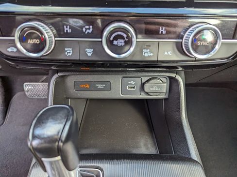 Used 2022 Honda Civic EX image 24