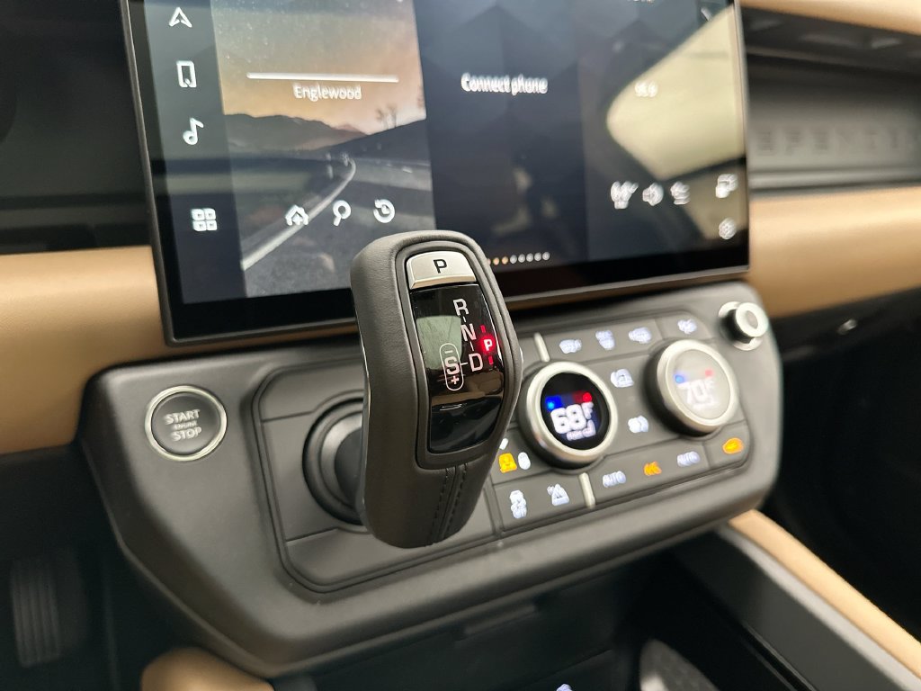 New 2026 Land Rover Defender 110 S AWD/4WD image 12