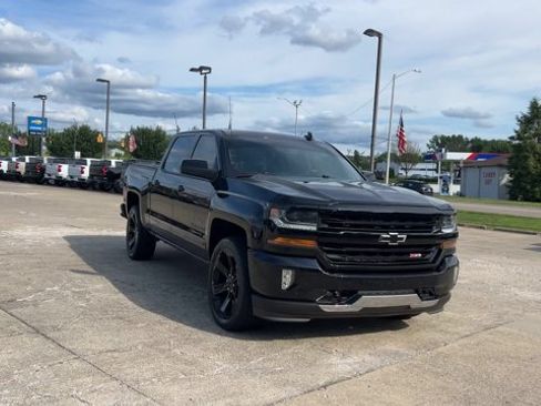 Used 2018 Chevrolet Silverado 1500 LT w/ All Star Edition AWD/4WD image 3