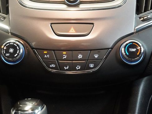 Used 2019 Chevrolet Cruze LS FWD image 19