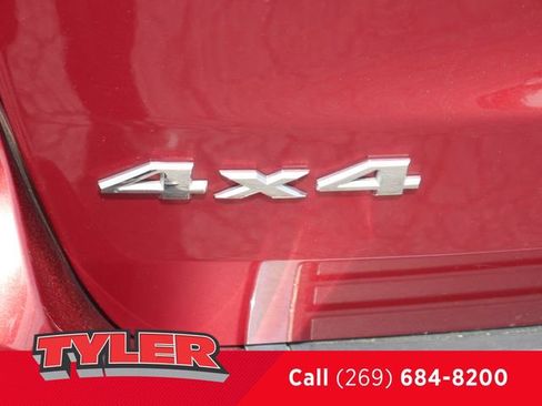 Used 2015 Jeep Grand Cherokee Limited w/ Luxury Group II AWD/4WD image 13