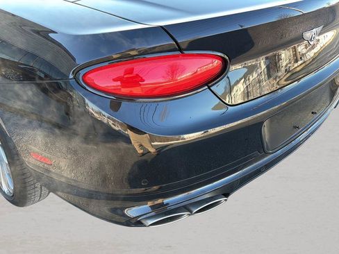 Used 2024 Bentley Continental GT Speed image 16