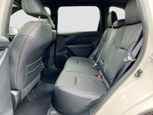 Used 2025 Subaru Forester Limited w/ Popular Package #2 AWD/4WD image 25