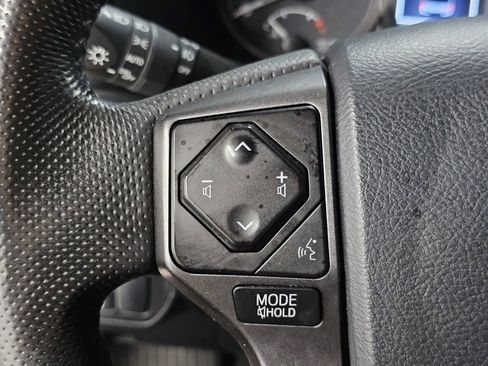 Used 2023 Toyota Tacoma TRD Sport AWD/4WD image 30