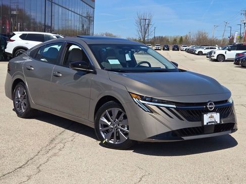 New 2026 Nissan Sentra SL w/ Floor Mat Package FWD image 4