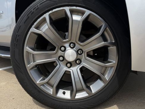 Used 2015 GMC Yukon SLT w/ Open Road Package image 11