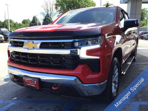 Used 2024 Chevrolet Silverado 1500 LT AWD/4WD image 13