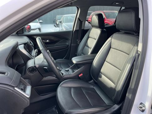 Used 2024 GMC Terrain SLT AWD/4WD image 38