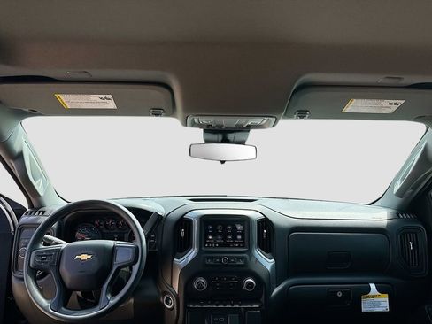 Used 2024 Chevrolet Silverado 1500 Custom image 18