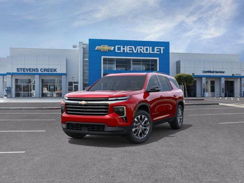 New 2026 Chevrolet Traverse LT w/ Enhanced Driving Package AWD/4WD image 8