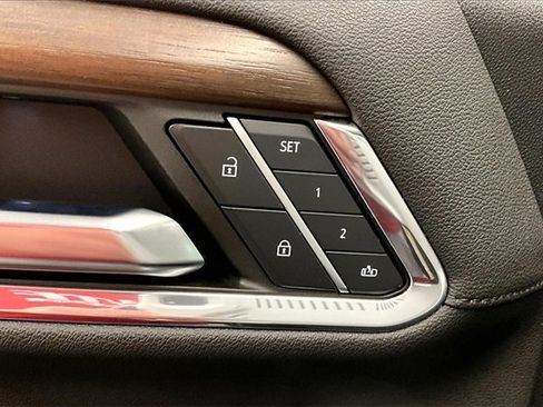 Used 2024 Chevrolet Silverado 1500 High Country w/ High Country Premium Package image 29