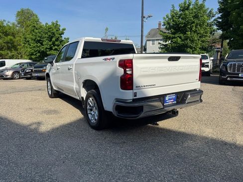 Used 2023 Chevrolet Silverado 1500 LT AWD/4WD image 4