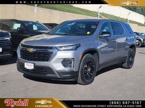 Certified 2023 Chevrolet Traverse LS image 1