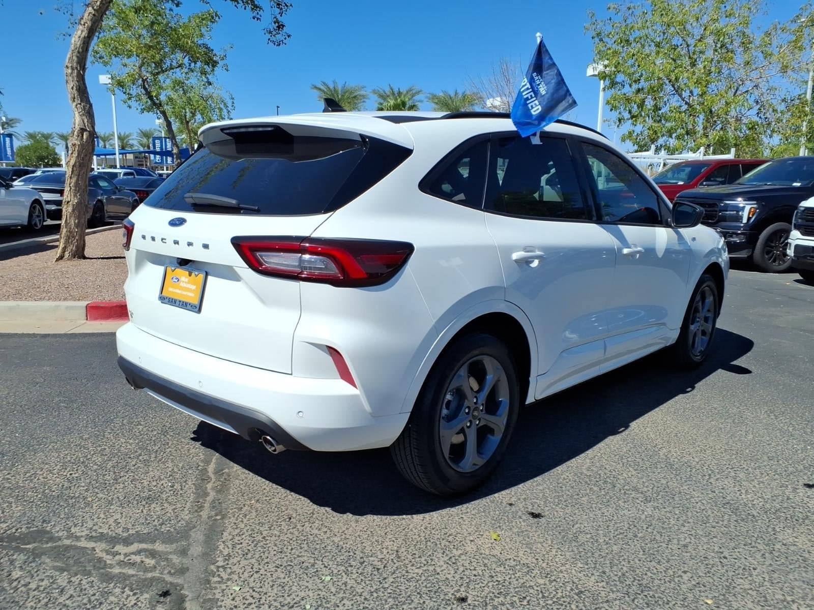 Certified 2024 Ford Escape ST-Line w/ Tech Pack #1 FWD image 4