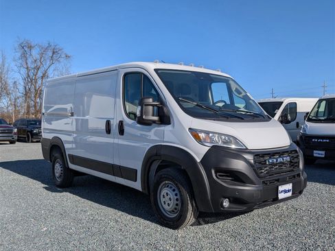 New 2025 RAM ProMaster 1500 w/ Premium Convenience Group image 5