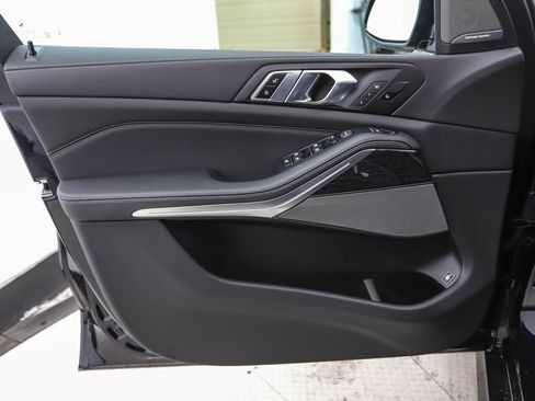 New 2026 BMW X5 xDrive50e AWD/4WD image 9