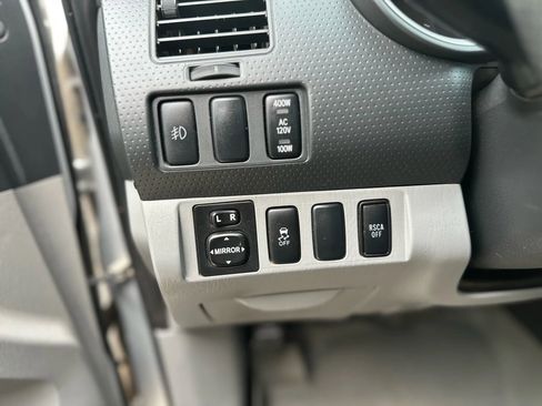 Used 2012 Toyota Tacoma 4x4 Double Cab w/ TRD Sport Pkg image 21