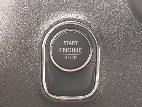 Used 2022 Mercedes-Benz Sprinter 2500 image 22