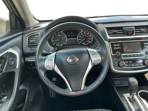 Used 2017 Nissan Altima 2.5 SV image 18