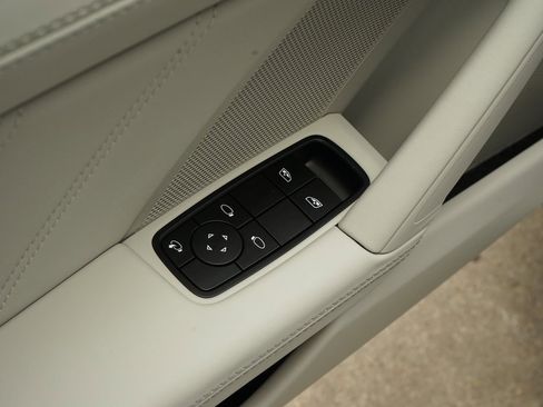 Used 2024 Porsche 911 Turbo S image 19