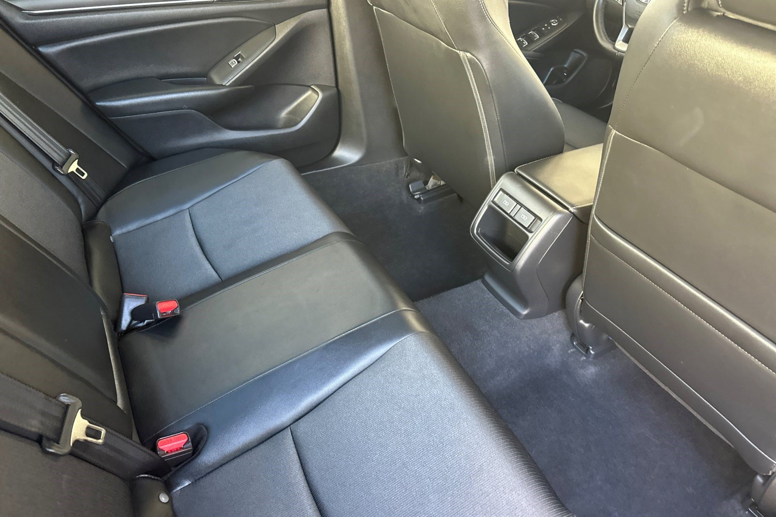 Used 2022 Honda Accord Sport image 19