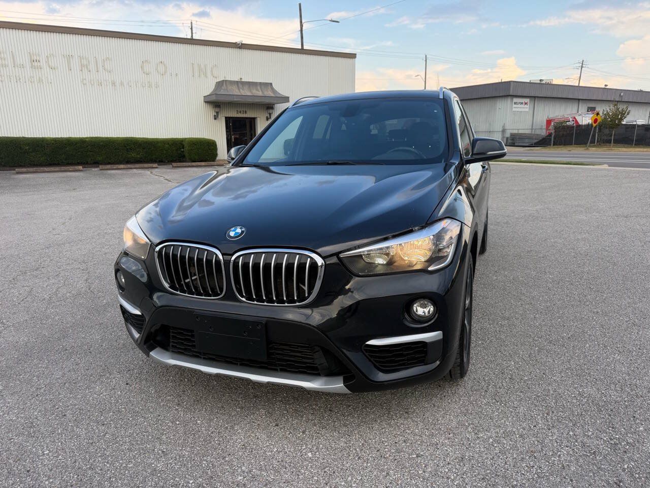 Used 2018 BMW X1 xDrive28i w/ Convenience Package AWD/4WD image 10