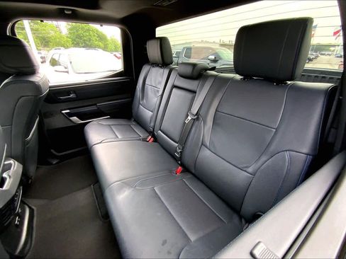 Used 2025 Toyota Tundra Platinum AWD/4WD image 21
