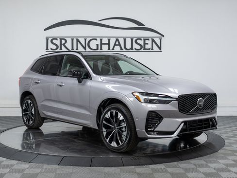 New 2026 Volvo XC60 B5 Plus w/ Climate Package AWD/4WD image 3