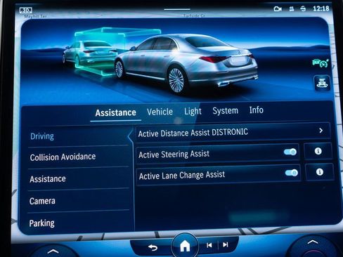 Used 2022 Mercedes-Benz S 500 4MATIC w/ AMG Line Package image 31