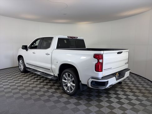Certified 2024 Chevrolet Silverado 1500 High Country w/ High Country Premium Package AWD/4WD image 8