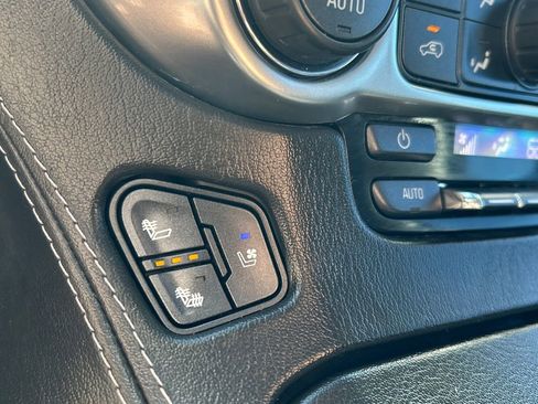 Used 2017 Chevrolet Suburban Premier image 41