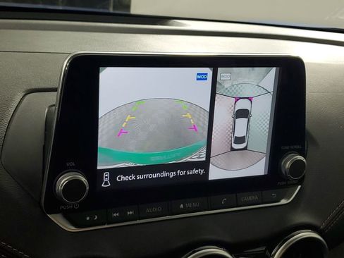 Used 2024 Nissan Sentra SR w/ SR Premium Package image 16