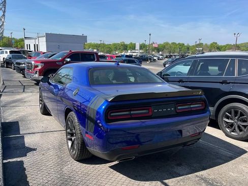 Used 2021 Dodge Challenger R/T Scat Pack w/ Scat Pack Stripe image 5