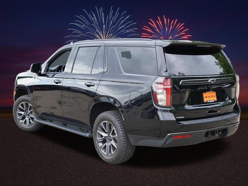 Used 2021 Chevrolet Tahoe Z71 w/ Z71 Signature Package AWD/4WD image 7
